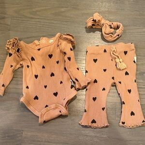 Ruffle Heart Print Ribbed Baby Matching Set